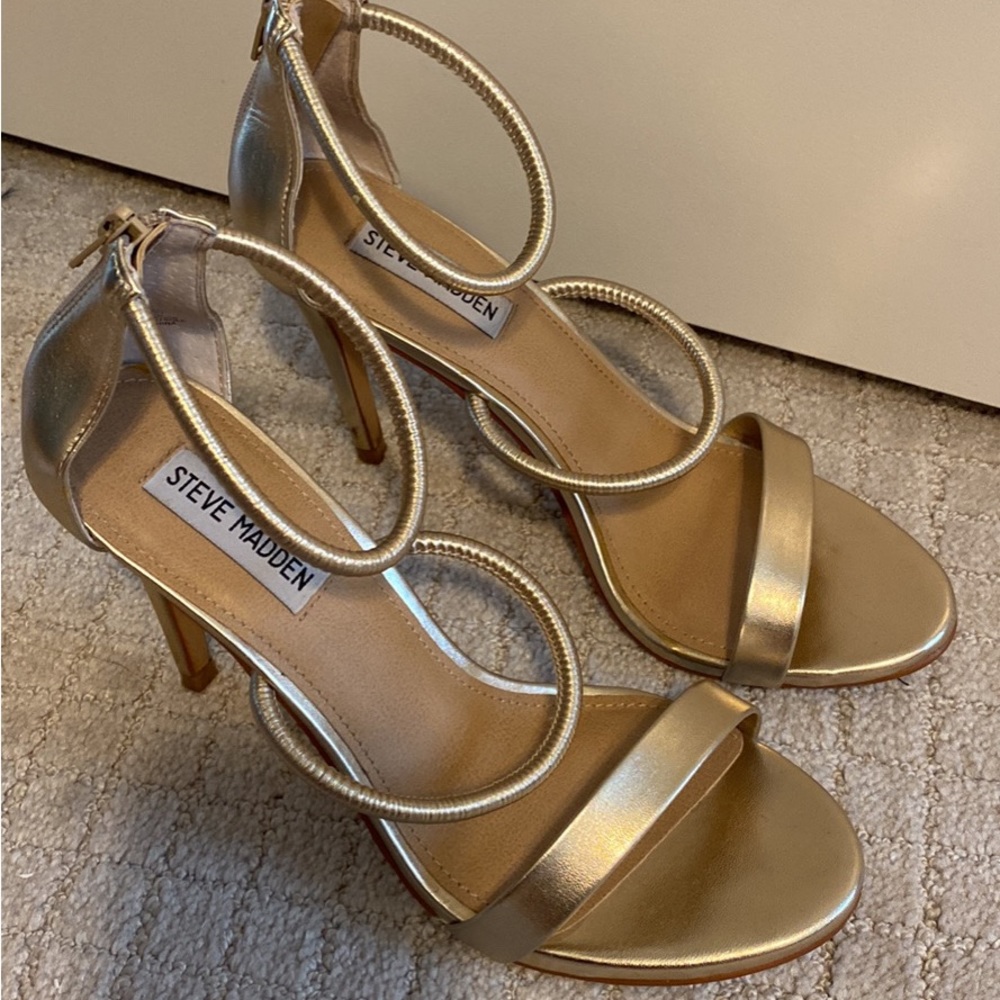 Steve Madden heels. Size 9
